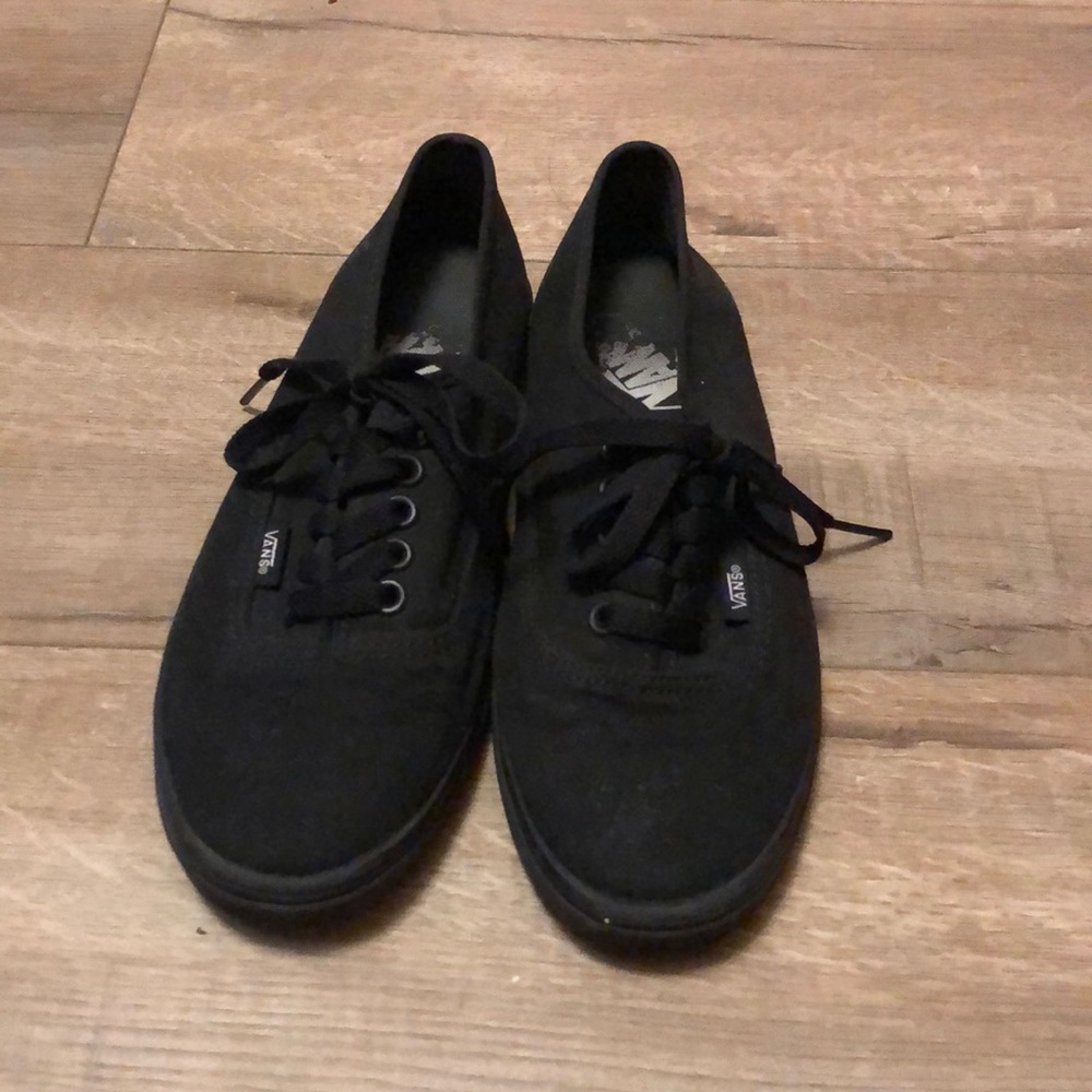 Black Lace Up Vans